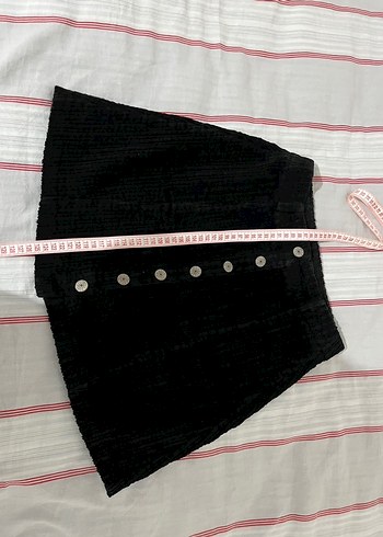 Düğmeli Siyah etek - Görsel 2