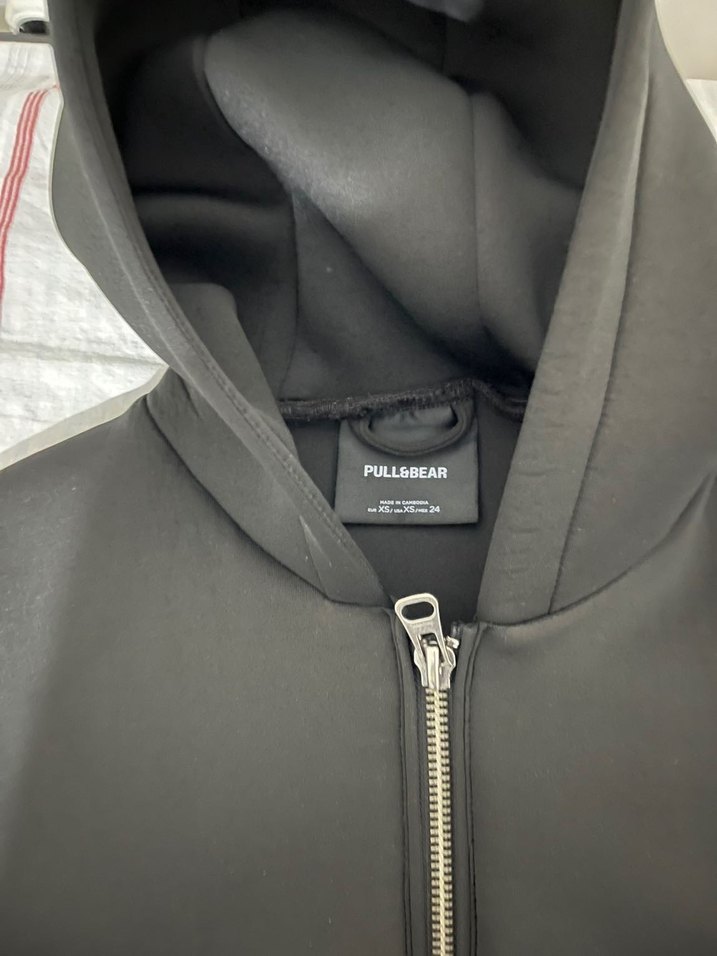 Siyah Fermuarlı Kapüşonlu kadın ceket - Görsel 3