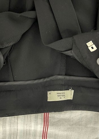 Siyah Kemerli Mini Kadın Kumaş şort - Görsel 2