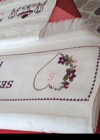 Nakışlı Parlak Beyaz Mutfak Havlusu - Görsel 2