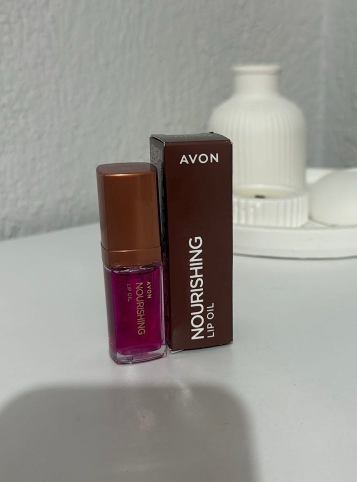 Avon Parlak Bordo Dudak Parlatıcısı - Görsel 2