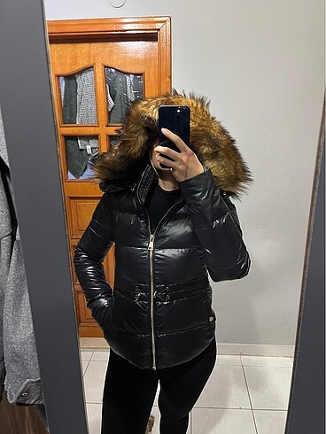 Zara mont