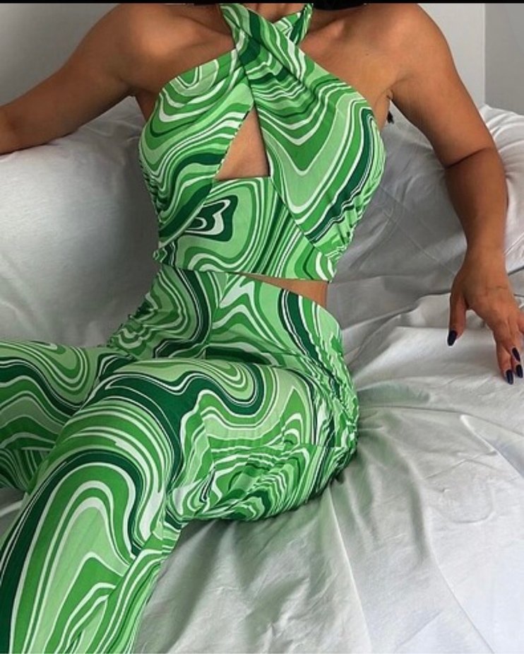 Yeşil Retro Desenli Boyundan Bağlamalı Crop & İspanyol Paça - Görsel 2