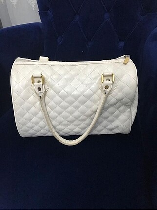 Chanel Tabiki orjinal chanel değildir :)