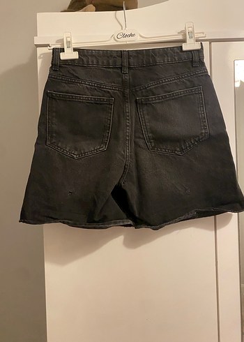 Siyah Bol Kesim Mini Denim Şort - Görsel 3