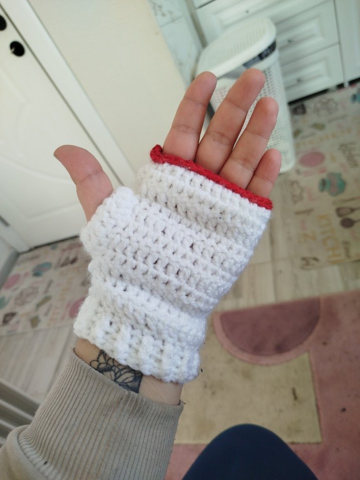 Beyaz Örgü Parmaksız Eldiven - Görsel 5