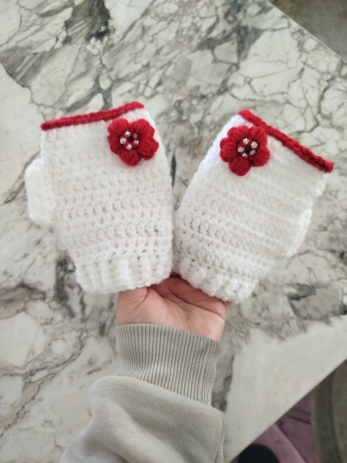 Beyaz Örgü Parmaksız Eldiven - Görsel 2