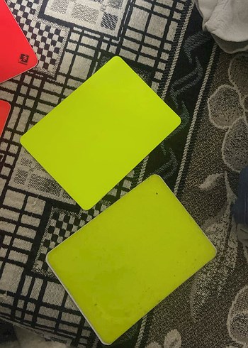 Sarı Kırmızı Kart - Görsel 3