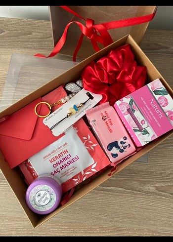 Kırmızı Hediye Kutusu - Saç Maskesi ve Aksesuarlar