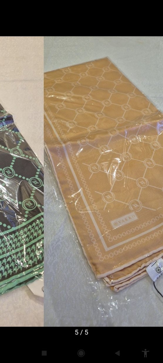 Vakko Beyaz Parlak Pilili Kadın Fular - Görsel 3