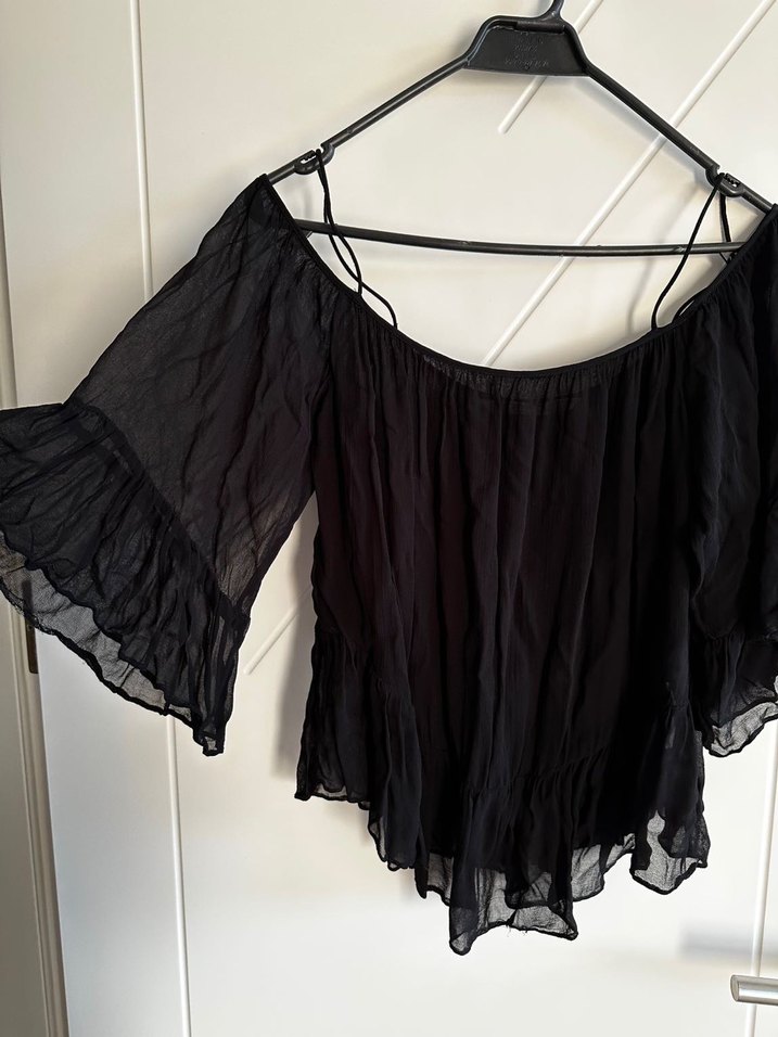 Siyah Mini Ruffle Detaylı Gösterişli Bluz - Görsel 2