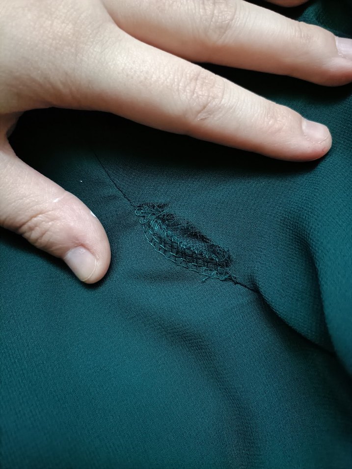 Uzun Koyu Yeşil Saten Kadın Elbise - Görsel 2