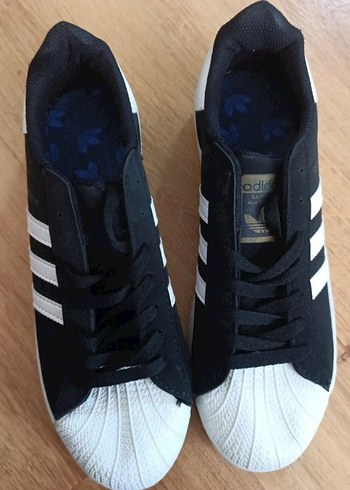 Siyah Beyaz Spor Ayakkabı - Görsel 3