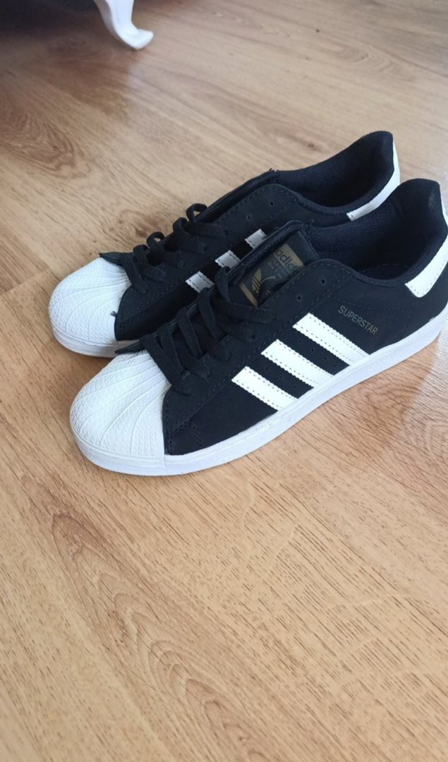 Siyah Beyaz Spor Ayakkabı - Görsel 2