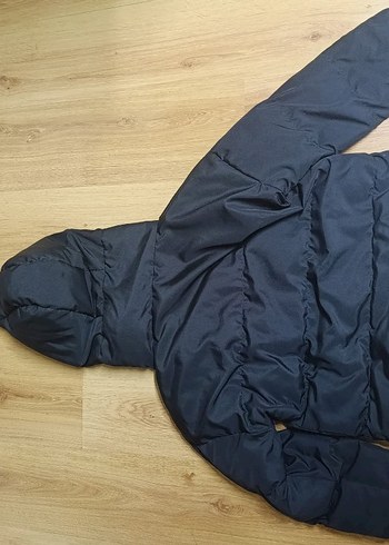 Kadın Siyah Kış Montu, Yüksek Yakalı, Fermuarlı - Görsel 2