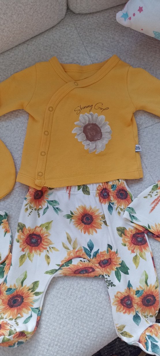 Sarı Ayçiçeği Desenli Bebek Takımı - Görsel 2
