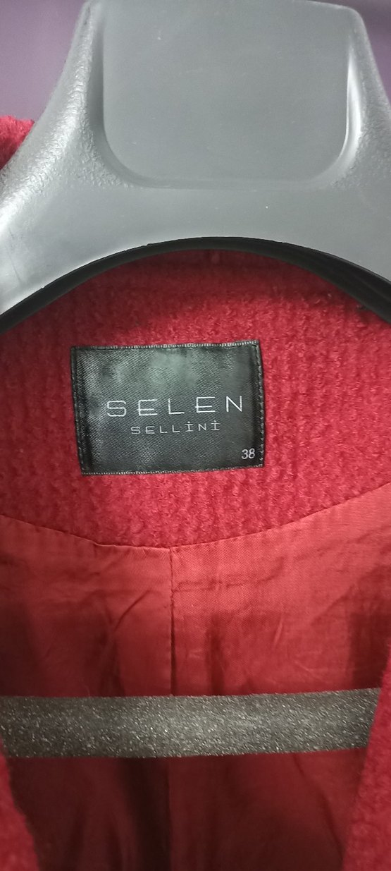 İnce dokulu kırmızı kaban - Görsel 3