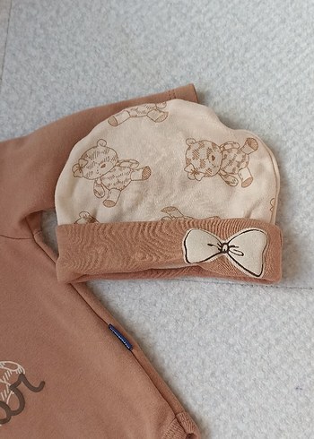 Üç parça bebek kıyafeti - Görsel 2