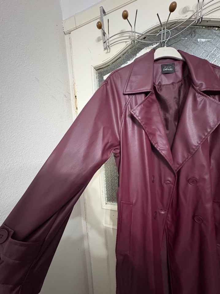 Bordo Deri Kadın Trençkot - Görsel 4