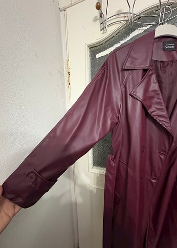 Bordo Uzun Deri Kadın Trençkot - Görsel 3