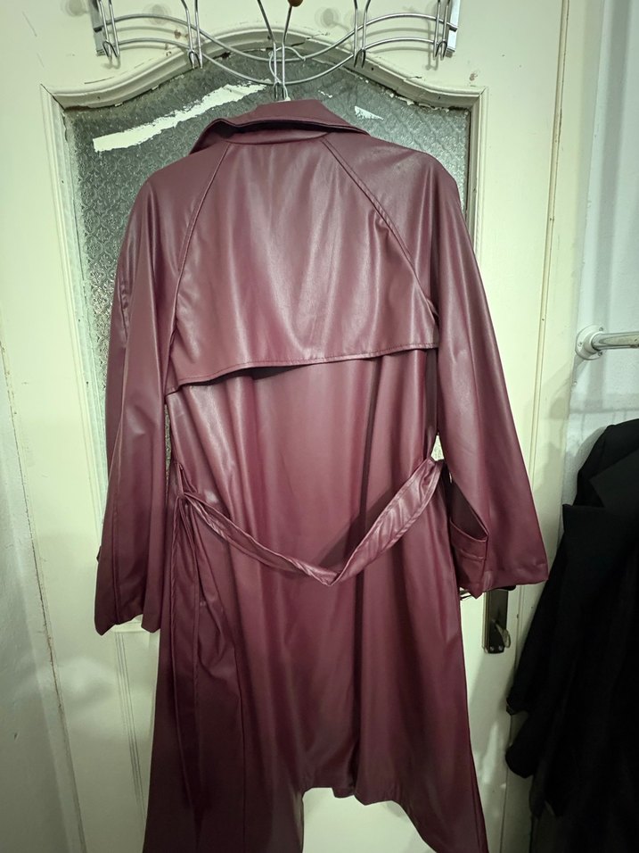 Bordo Uzun Deri Kadın Trençkot - Görsel 4