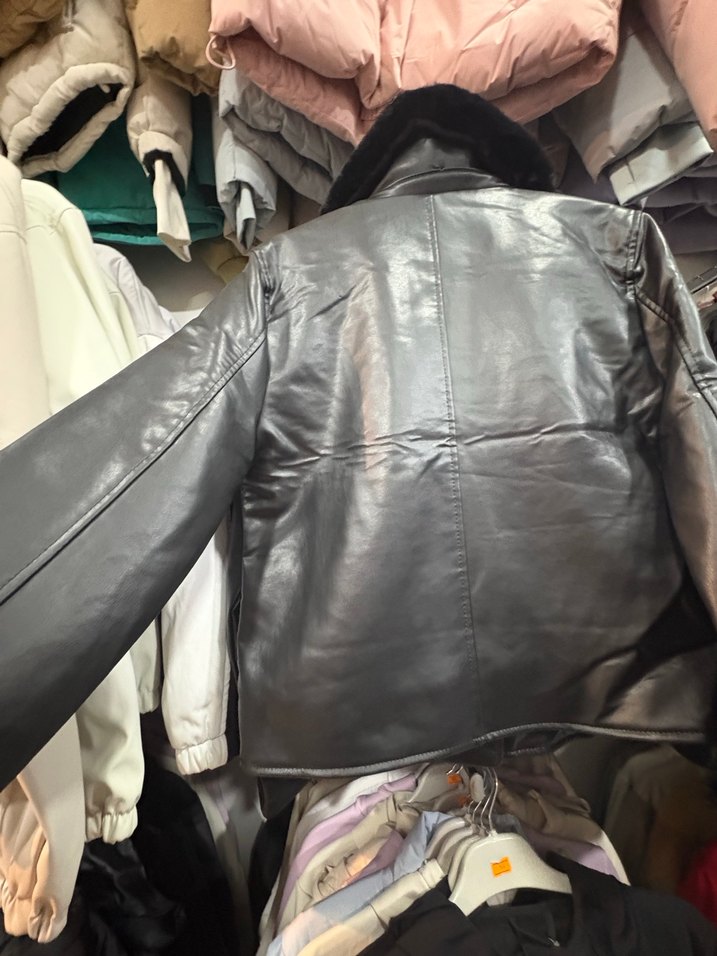 Kadın Siyah Deri Kürklü Biker Ceket - Görsel 4