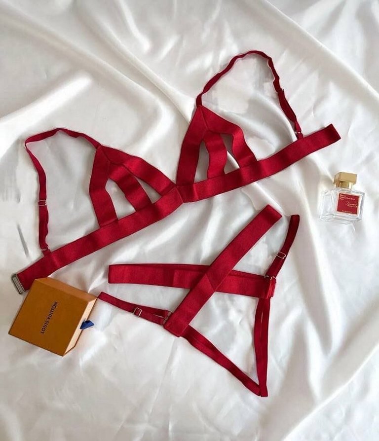 İç Çamaşır kırmızı ve siyah renk
S-M ve L-Xl bedenleri mevcuttur - Görsel 2