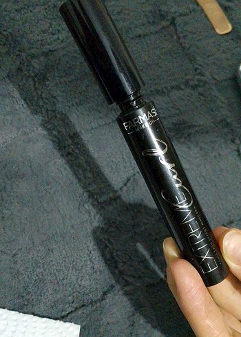 Farmasi Siyah Maskara - Görsel 2