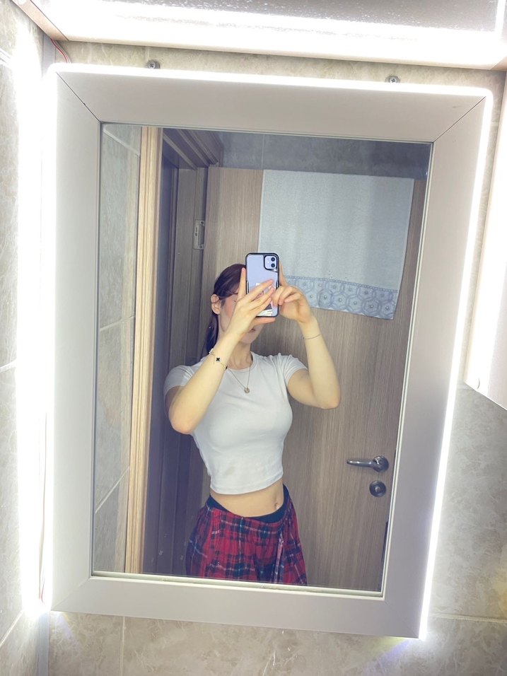 beyaz crop - Görsel 2