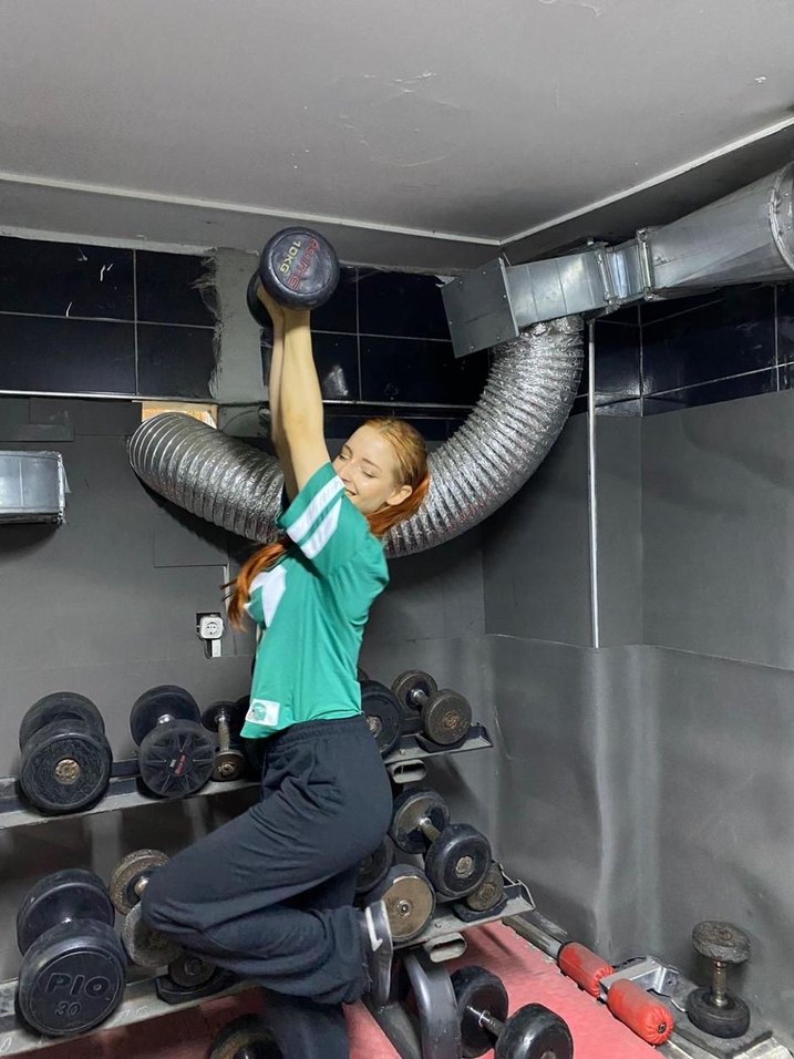 Yeşil Baskılı Kadın Spor Tişörtü - Görsel 2