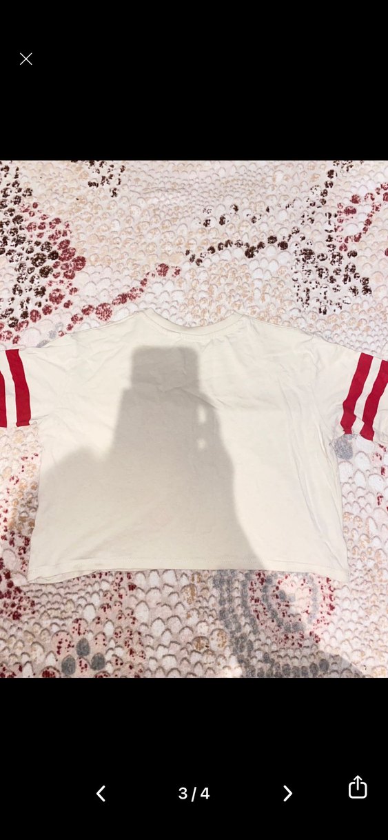 stranger things Beyaz Baskılı Kısa Crop Tişört - Görsel 3