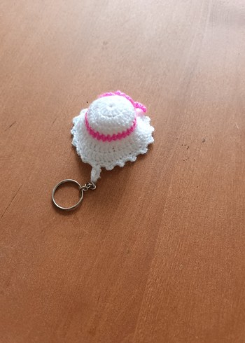 3 Adet  Örgü Anahtarlık Şapka - Görsel 4