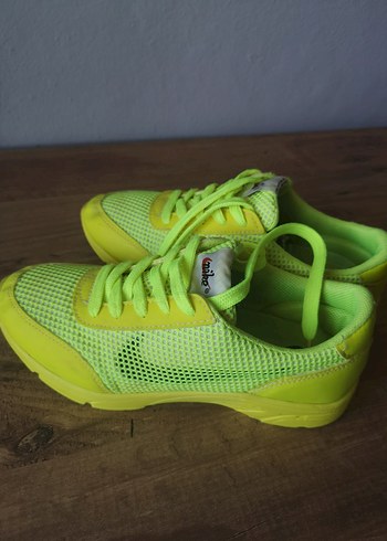 Nike Spor Ayakkabı - Görsel 3