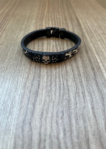 Kafatası Detaylı Siyah Gotik Erkek Bileklik - Görsel 2