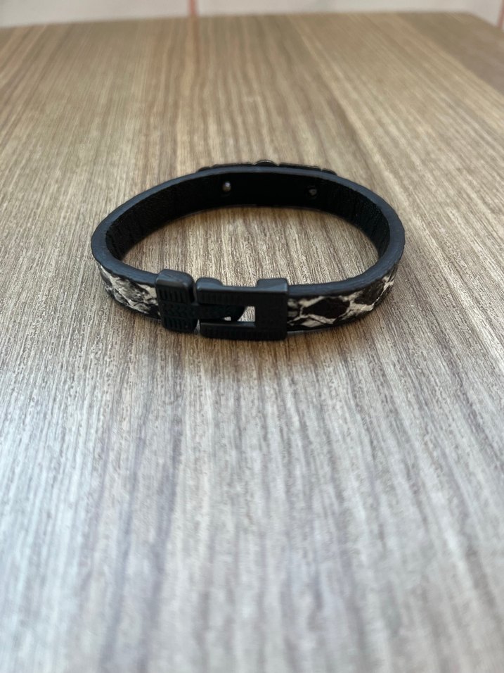 Kafatası Detaylı Siyah Gotik Erkek Bileklik - Görsel 3