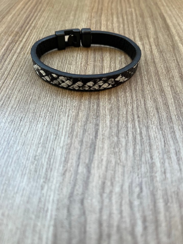 Gri Yılan Desenli Tokalı Bileklik - Görsel 2
