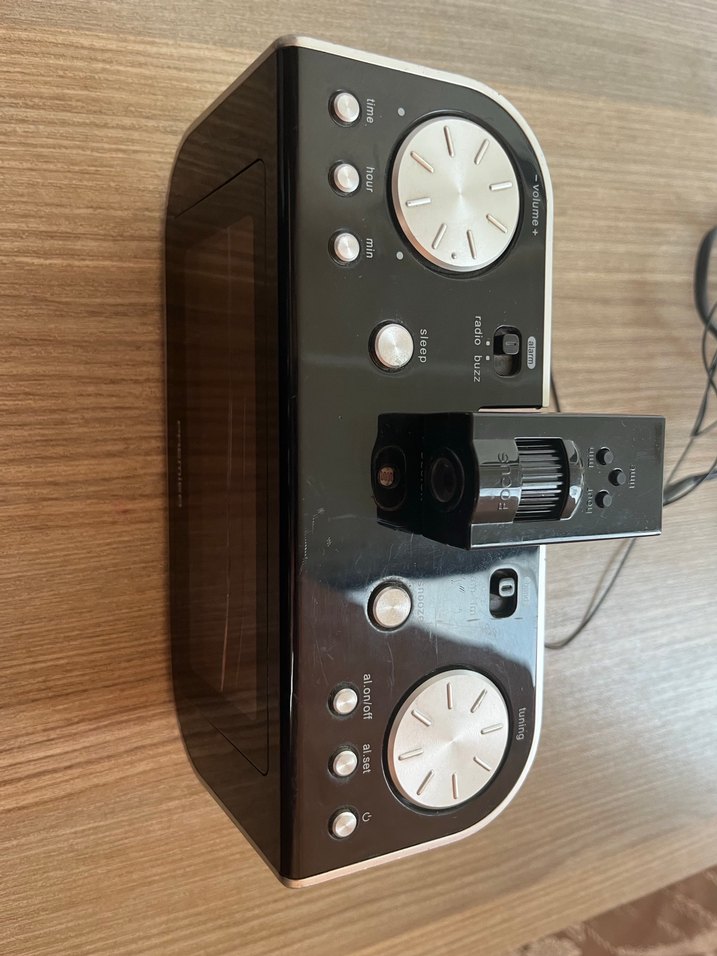 Siyah Müzik Sistemi Kontrol Paneli - Görsel 4