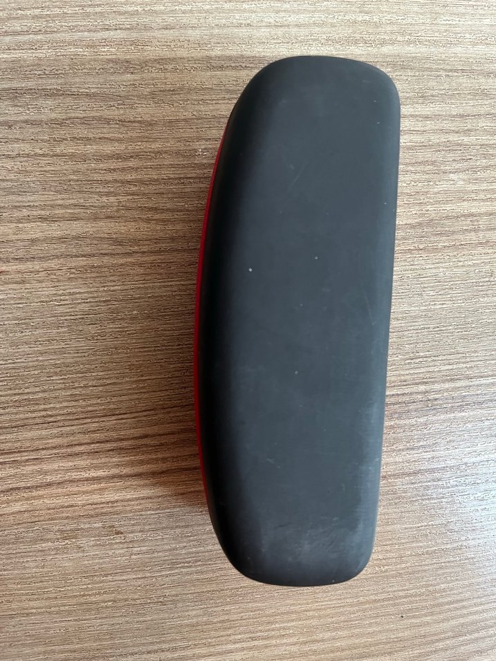 Kırmızı Fermuarlı XESS Gözlük Kutusu - Görsel 4