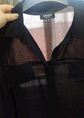 Siyah Düğmeli Kadın Gömlek - Görsel 3