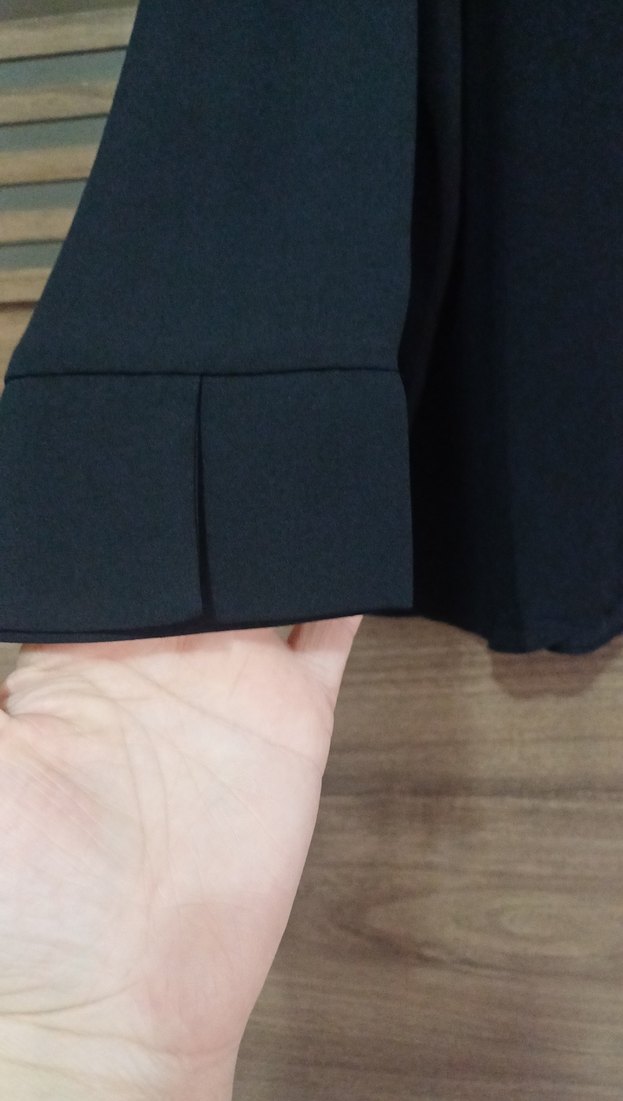 Siyah Düğmeli Kadın Gömlek - Görsel 5