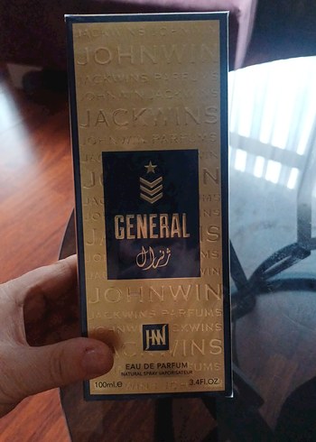 Johnwin General Erkek Parfümü Altın Renk - Görsel 4