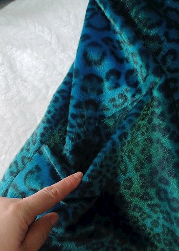 lasaqrada   buyuk bedenede uyar kucuk bedenede orijinal dı kürk - Görsel 4