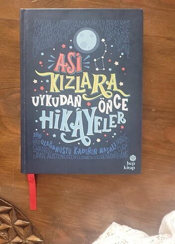 Kitap Asi Kızlara Uykudan Önce Hikayeler