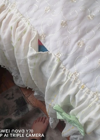 Nakışlı Beyaz Pastel Yatak Örtüsü - Görsel 3