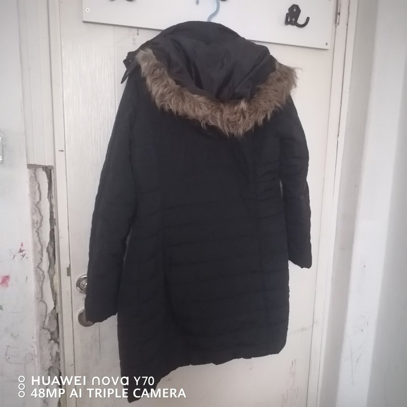 Siyah Uzun Kadın Mont Kürklü - Görsel 2