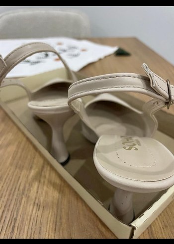 Bej Tokalı Stiletto Topuklu Kadın Ayakkabı - Görsel 3