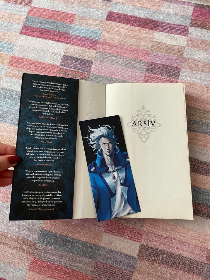 Victoria Schwab - Arşiv Romanı - Görsel 4