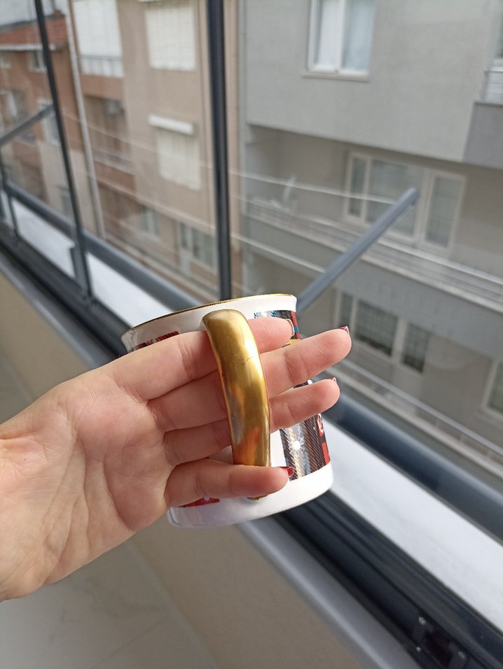 Renkli Kırmızı Desenli Seramik Kupa - Görsel 5