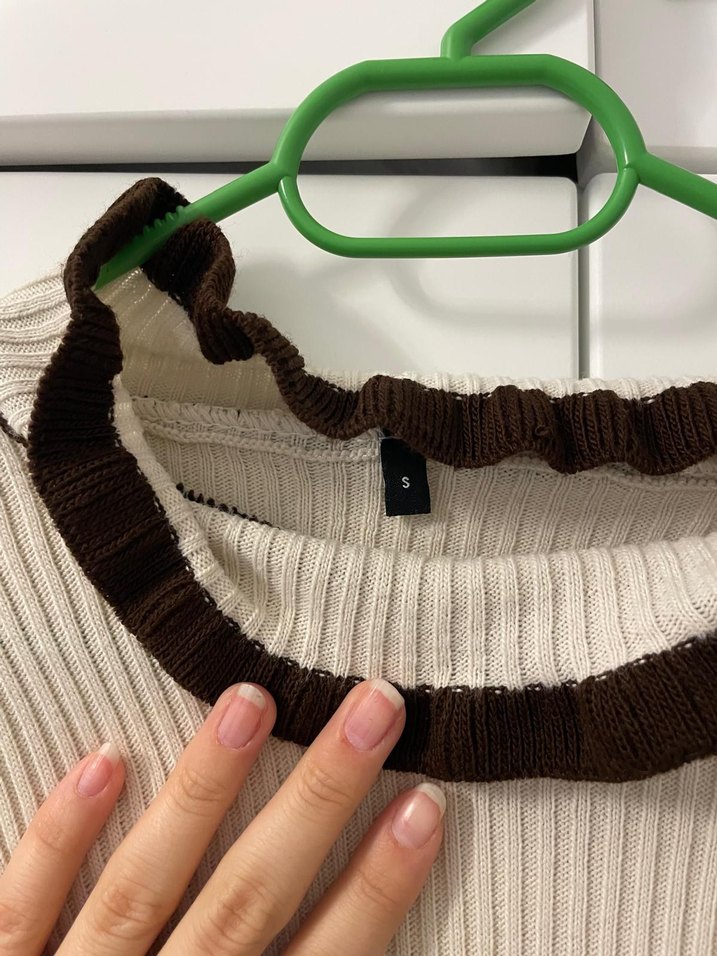 Bej İnce Fitilli Boğazlı Triko Kazak - Görsel 3