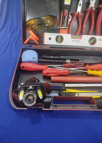 Kırmızı Renkli Çok Amaçlı El Aletleri Seti - Görsel 4